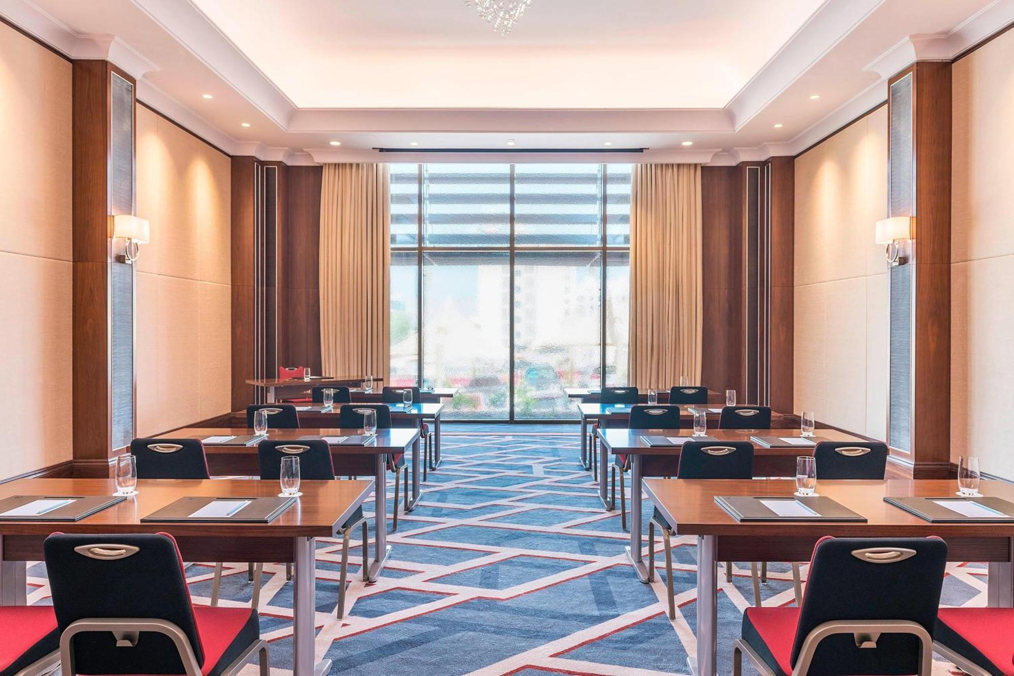 فندق شيراتون عمان مسقط المظهر الخارجي الصورة Meeting room