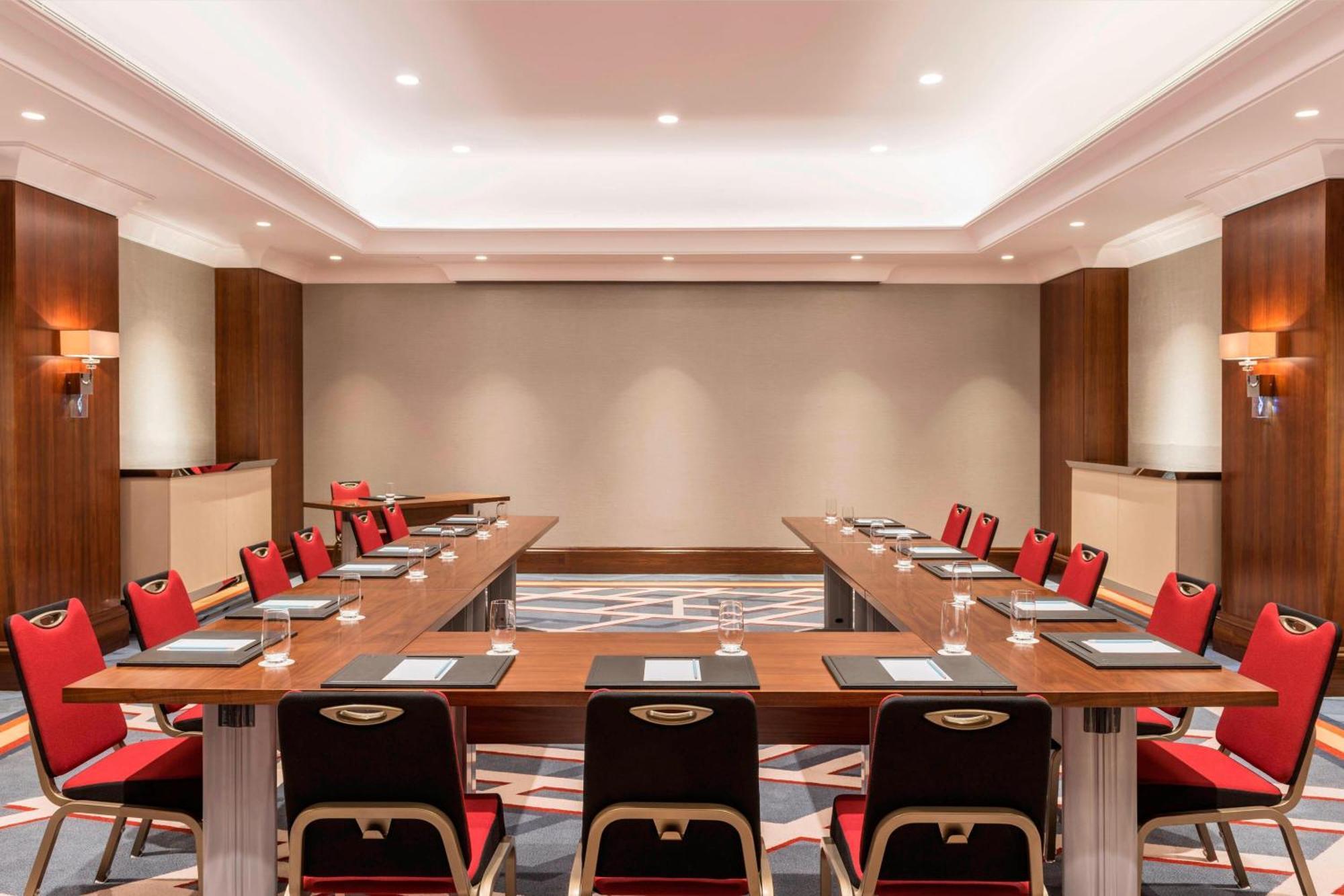 فندق شيراتون عمان مسقط المظهر الخارجي الصورة Meeting room